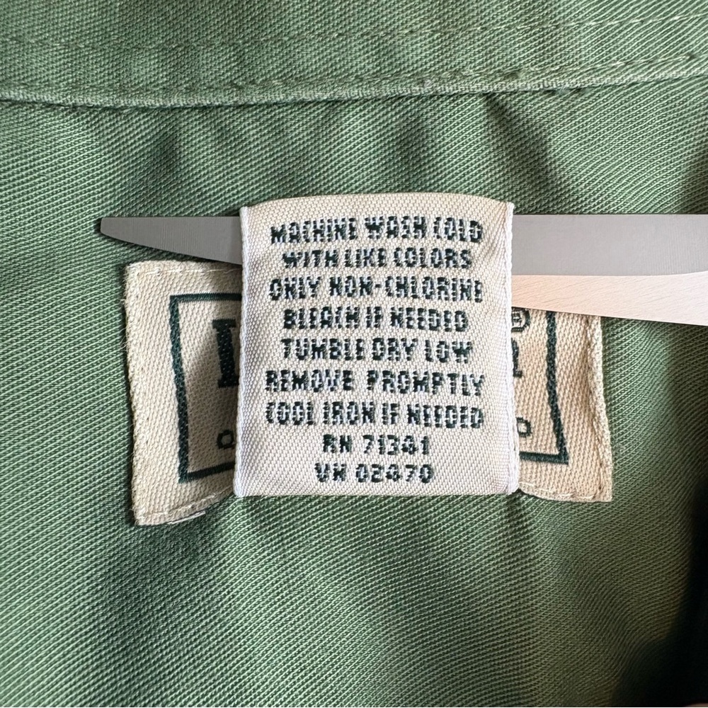L.L. Bean Green Long-Sleeve Button-Down Shirt, Like New, Sz L-Regular. - Picture 11 of 11